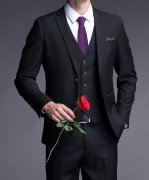 結(jié)婚西服選什么顏色好？