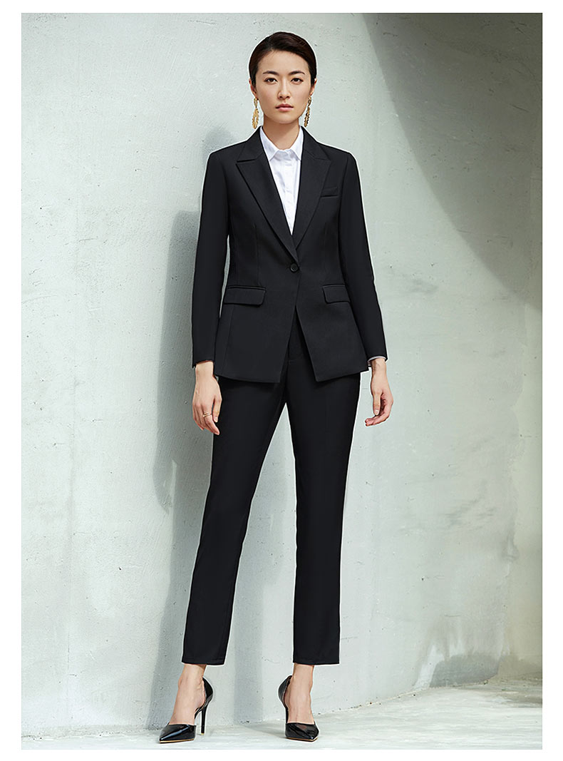 女士黑色一粒扣西服圖片